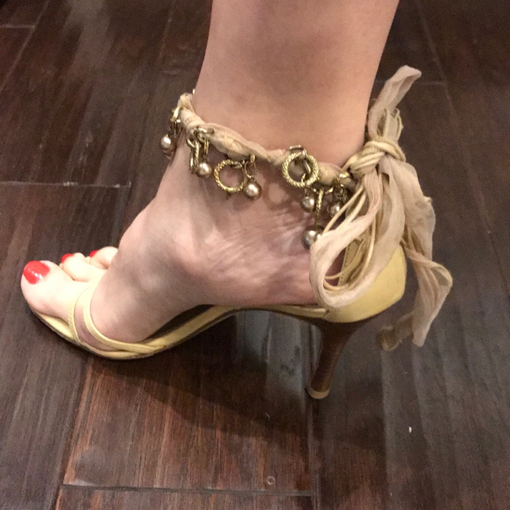Stuart Weitzman High Heel - Picture 7 of 8